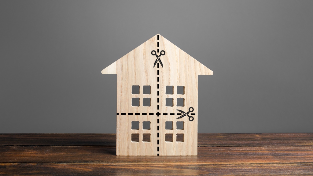 House divided by a dotted line into four equal parts